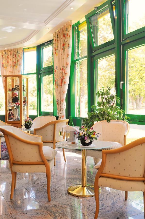 Parkhotel An Der Therme Bad Krozingen Bagian luar foto