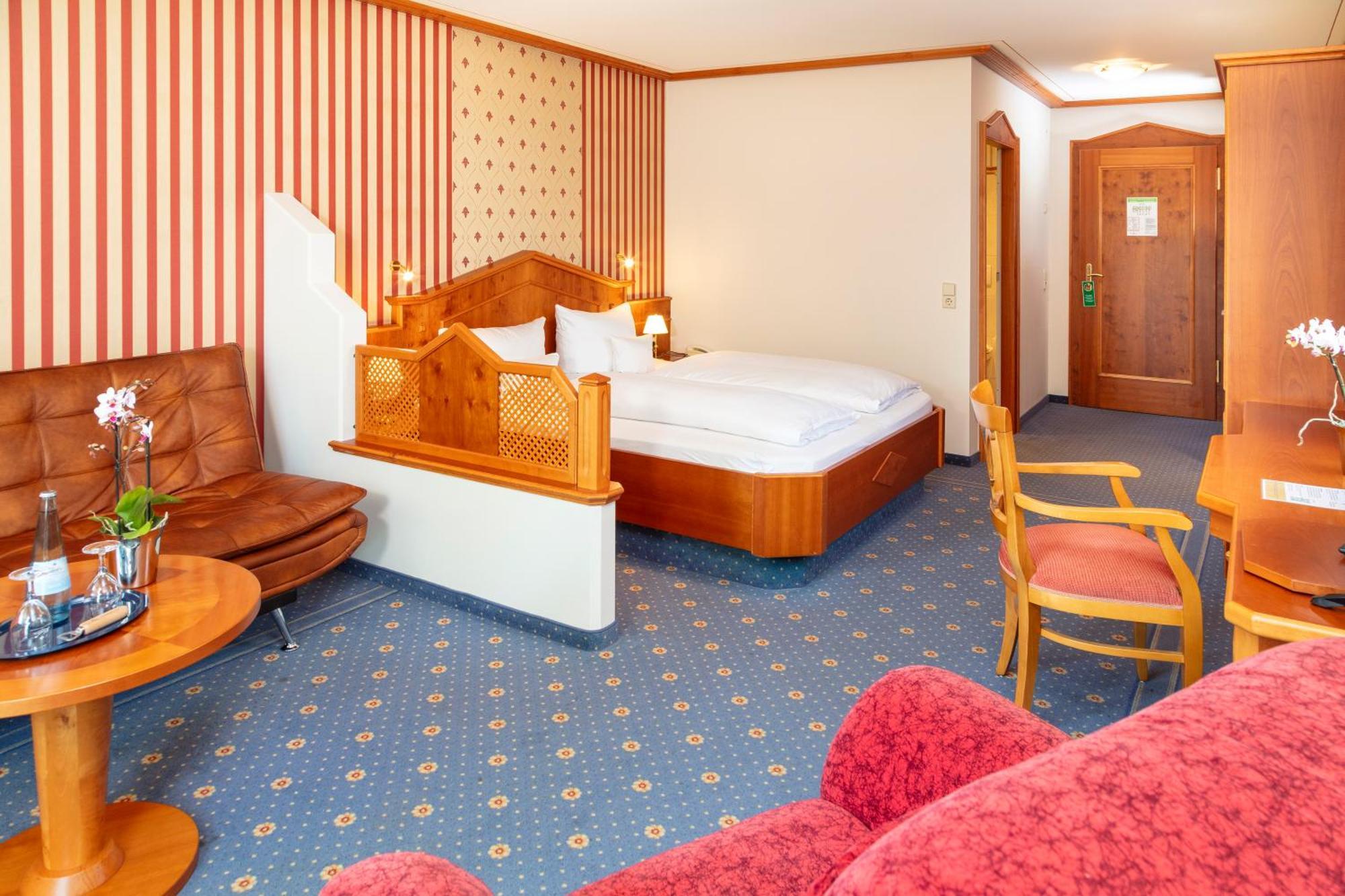 Parkhotel An Der Therme Bad Krozingen Bagian luar foto